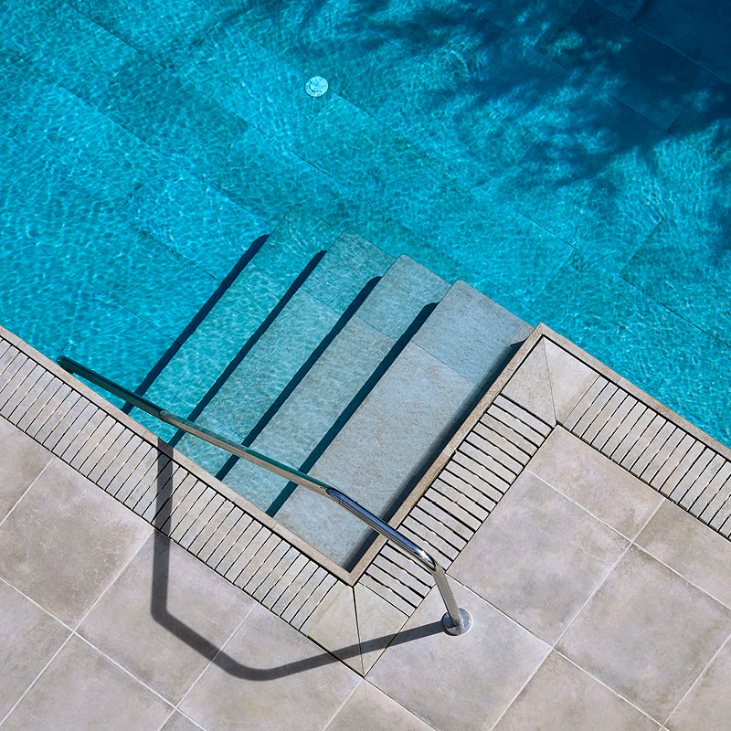 pavimento cerámico porcelánico para exteriores y piscina Rosagres Boheme Glace | Terrapilar Cartagena